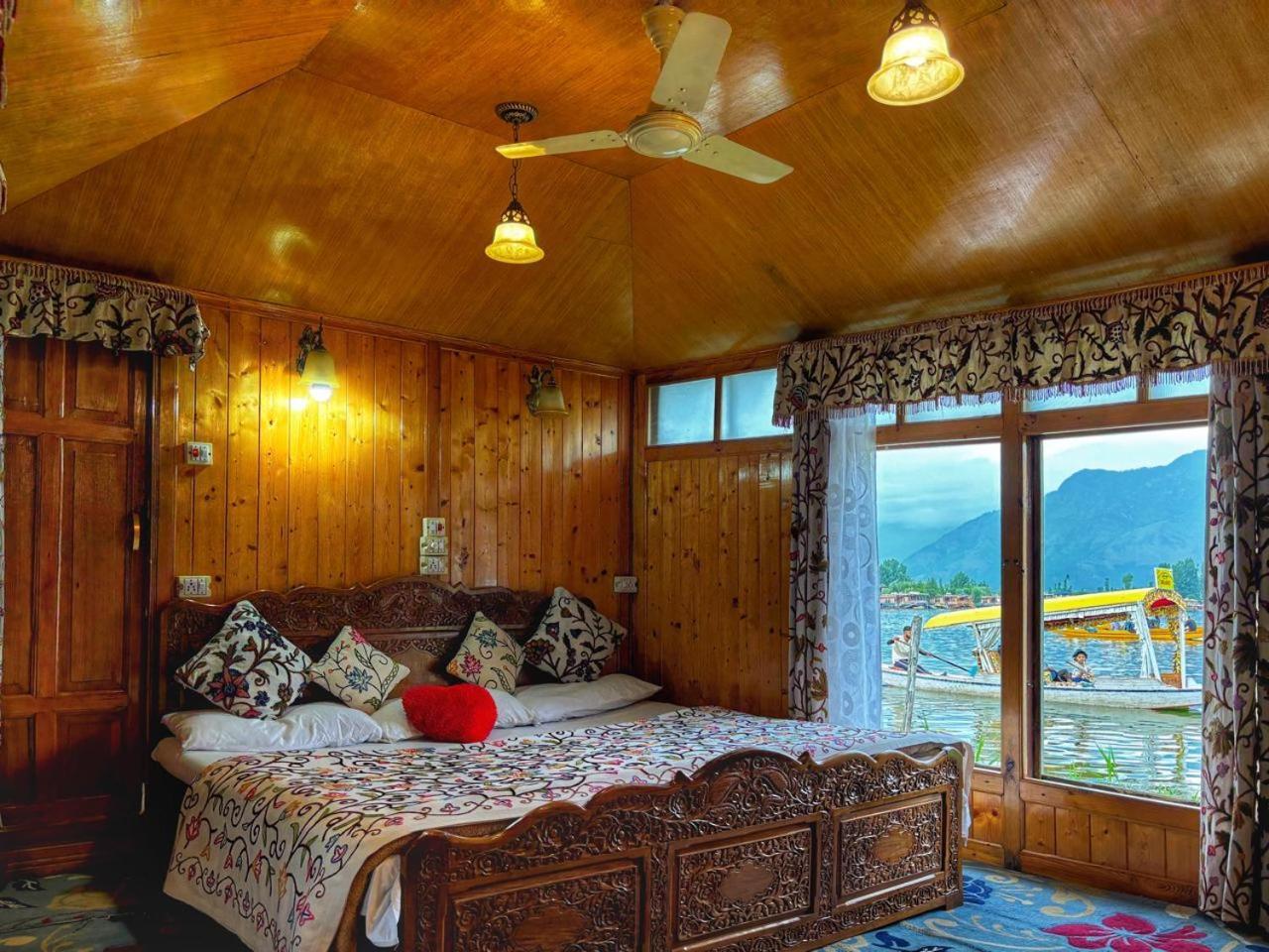 White House Group Of Houseboats Hotel Srinagar  Luaran gambar