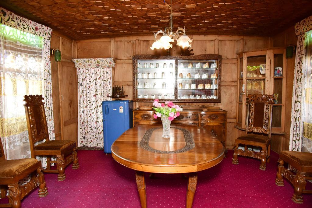 White House Group Of Houseboats Hotel Srinagar  Luaran gambar